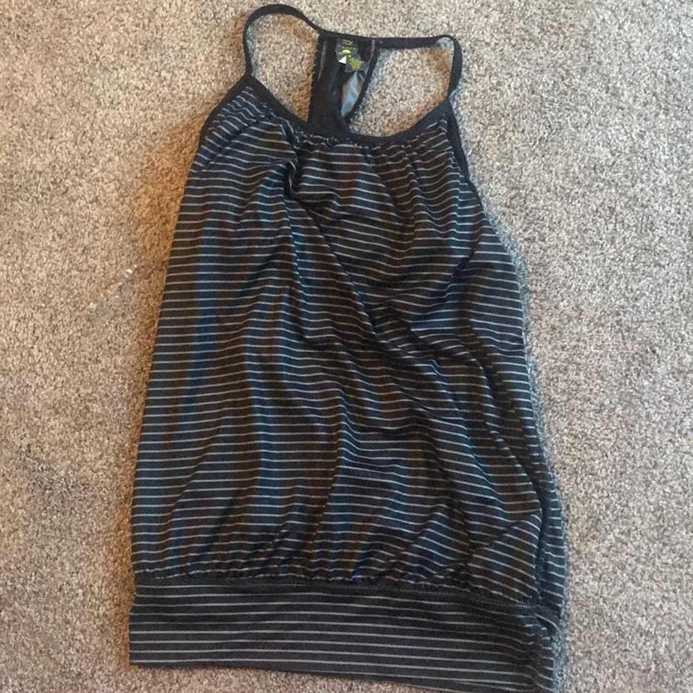 Xersion women’s workout tank top